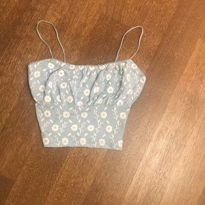Crop top size small